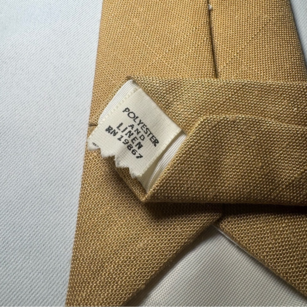 Bachrach Vintage Classic Gold Men's Tie polyester/linen blend retro, preppy - Picture 7 of 7